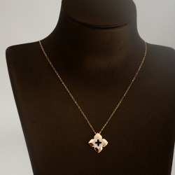 NK2027 عقد جيرلي كوين (باستر)