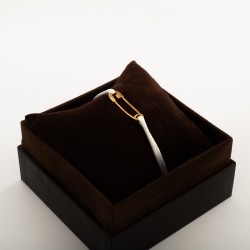 اسوارة عيار 18 صافي بخيط ابيض