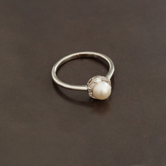 DRN179 غوميز (الماس وَ لؤلؤ)