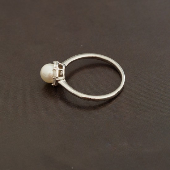 DRN179 غوميز (الماس وَ لؤلؤ)