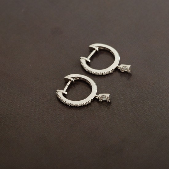 DER96 كاتي (حلق الماس) DER96 كاتي (حلق الماس)