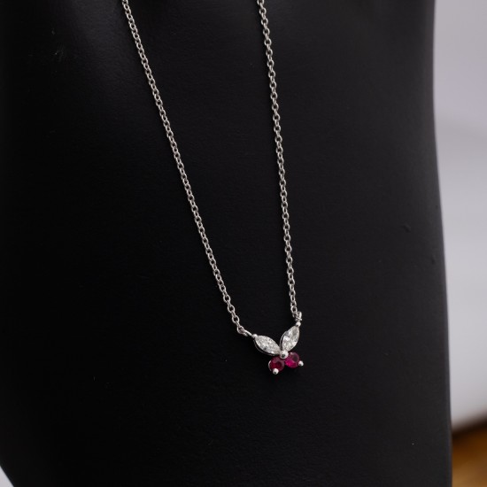 DNK142 عقد الفراشة (الماس "الياقوت الاحمر")