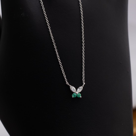 DNK141 عقد الفراشة (الماس "الزمرد الاخضر")